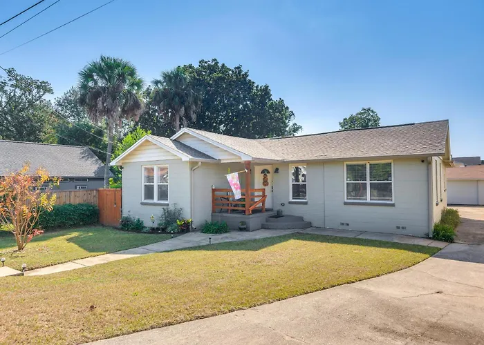 Holiday home 1 Mi To Dtwn: W/ Furnished Patio In *